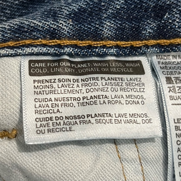 Levi's 501 Mens Jeans Fit 32X32 Blue Button Fly Denim - Picture 9 of 16